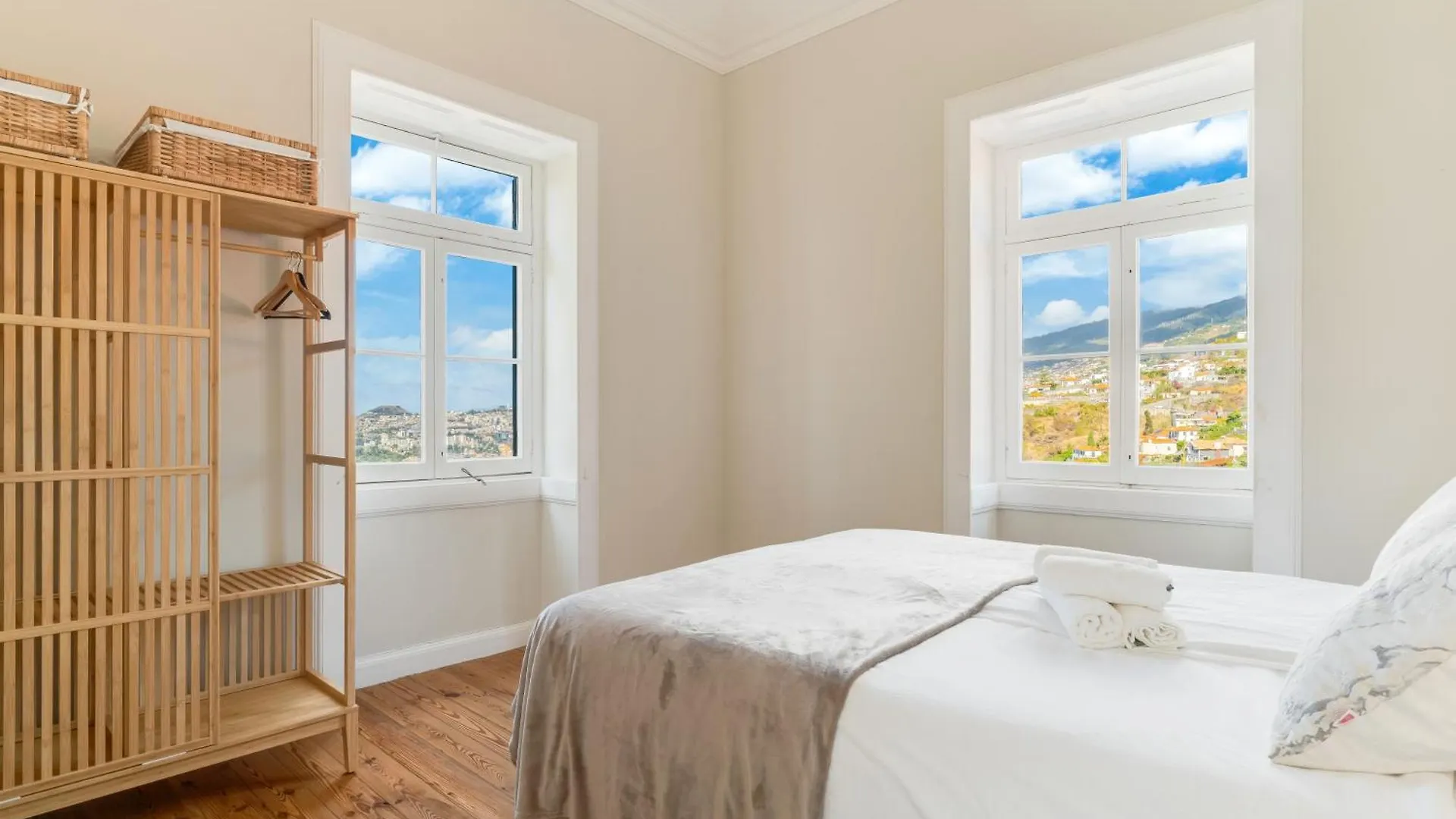 Casa Trollis By Holiday Rental Madeira Funchal  0*, Funchal (Madeira)